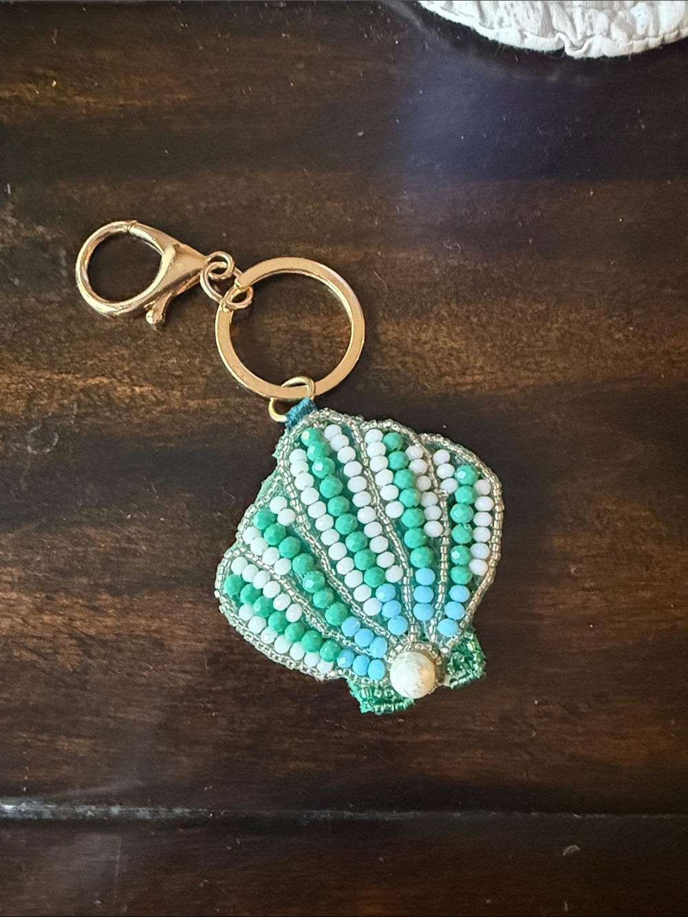 Beaded Sea Shell Keychain in Aqua Green